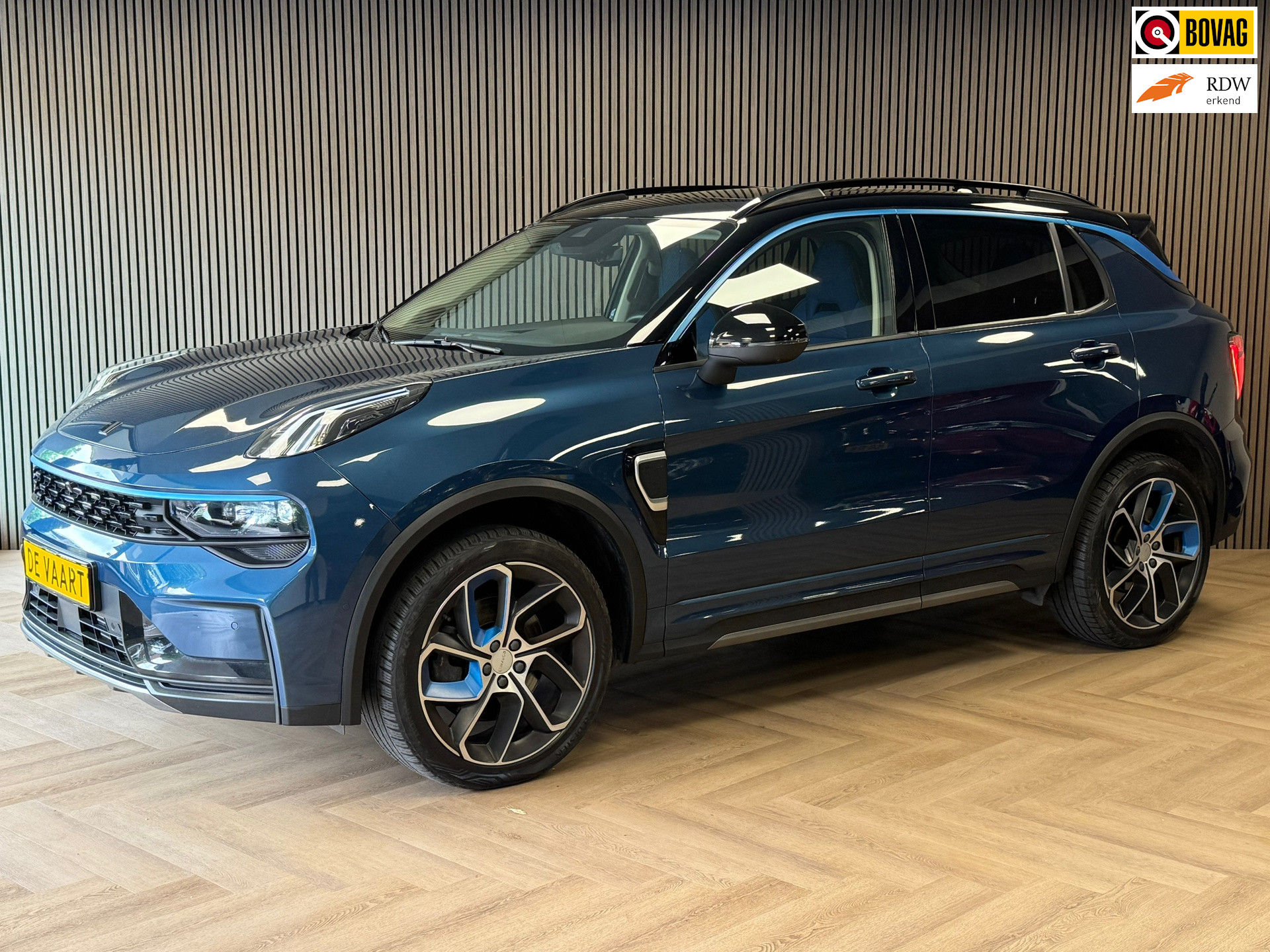 44852286-37.jpg