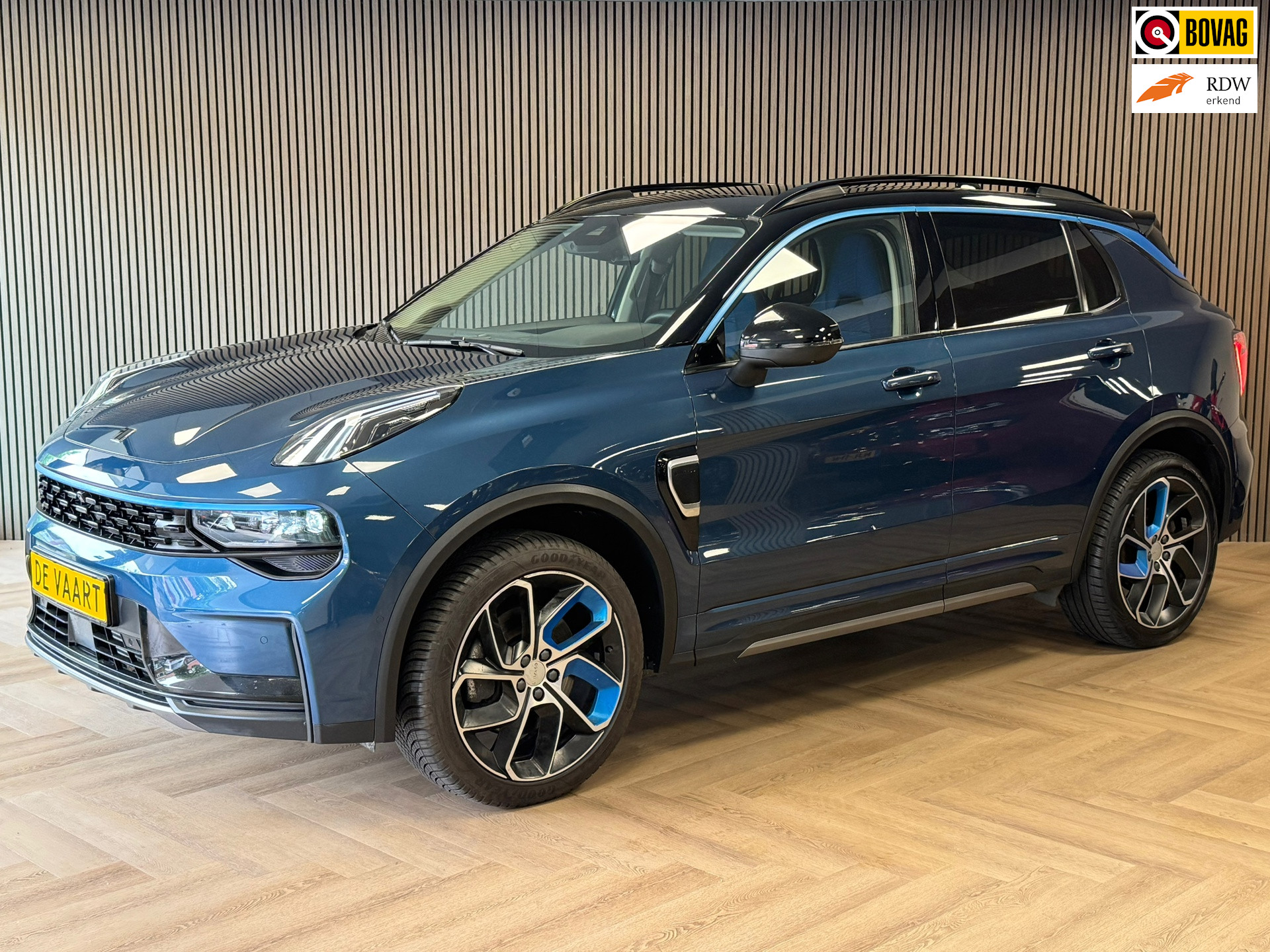 44837229-46.jpg